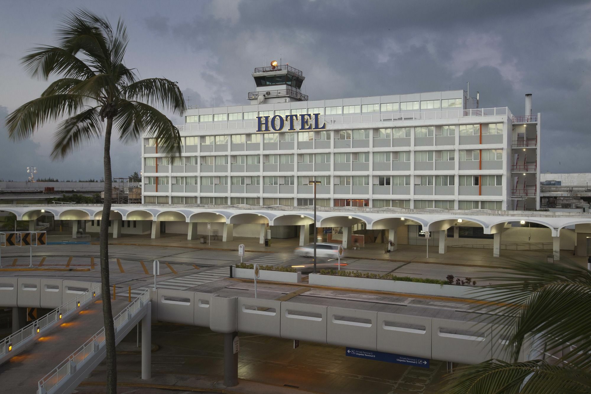 San Juan Airport Hotel Esterno foto